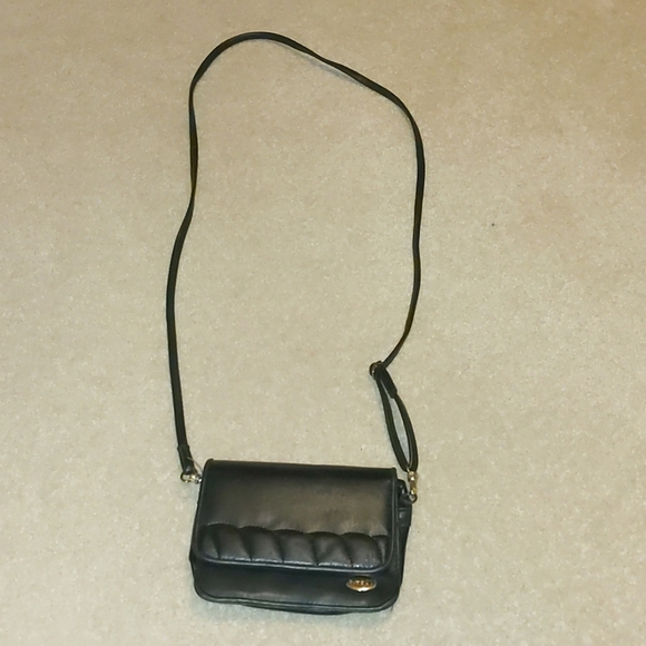 sasson Handbags - Sasson Black mini purse